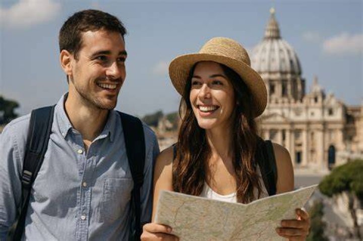 海外のLGBTQ+ナイトライフを楽しむ旅行者のイメージ
