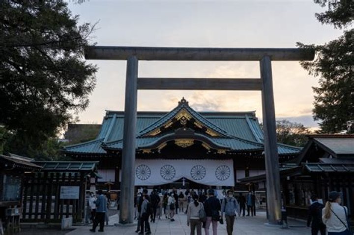 靖国神社 参拝 問題が示すもの　政治と記憶の衝突